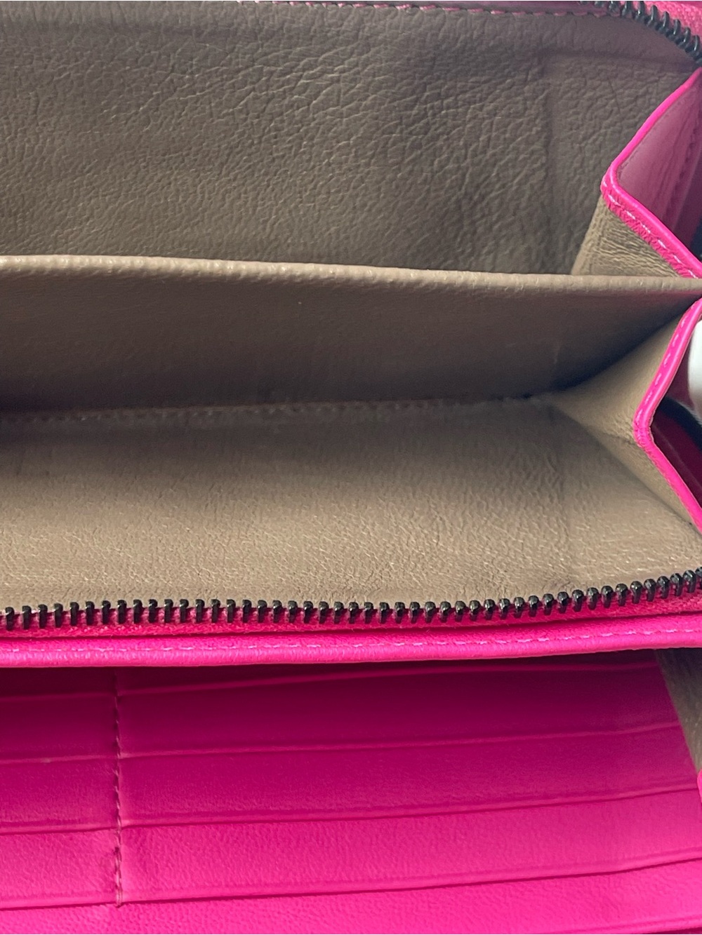 LIKE NEW BOTTEGA VENETA INTRECCIATO CONTINENTAL NAPPA LEATHER DEEP PINK WALLET - Picture 8 of 17